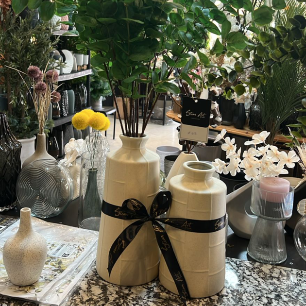 Vase en Céramique avec Eucalyptus Artificiel – Image 4