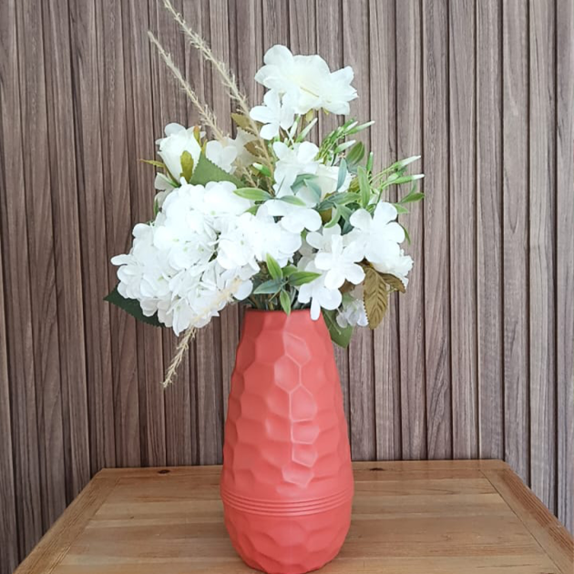 Bouquet éclatant dans un vase orange  texturé – Image 3