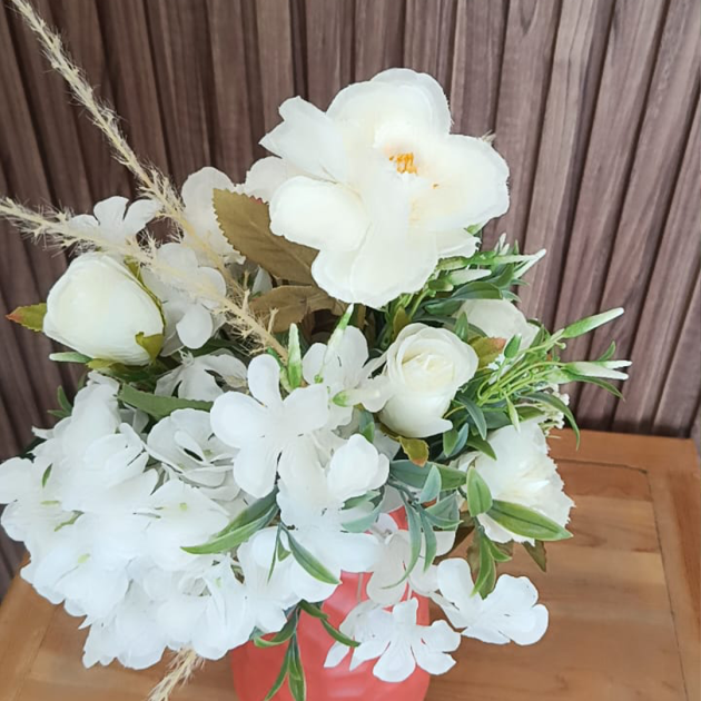 Bouquet éclatant dans un vase orange  texturé – Image 4